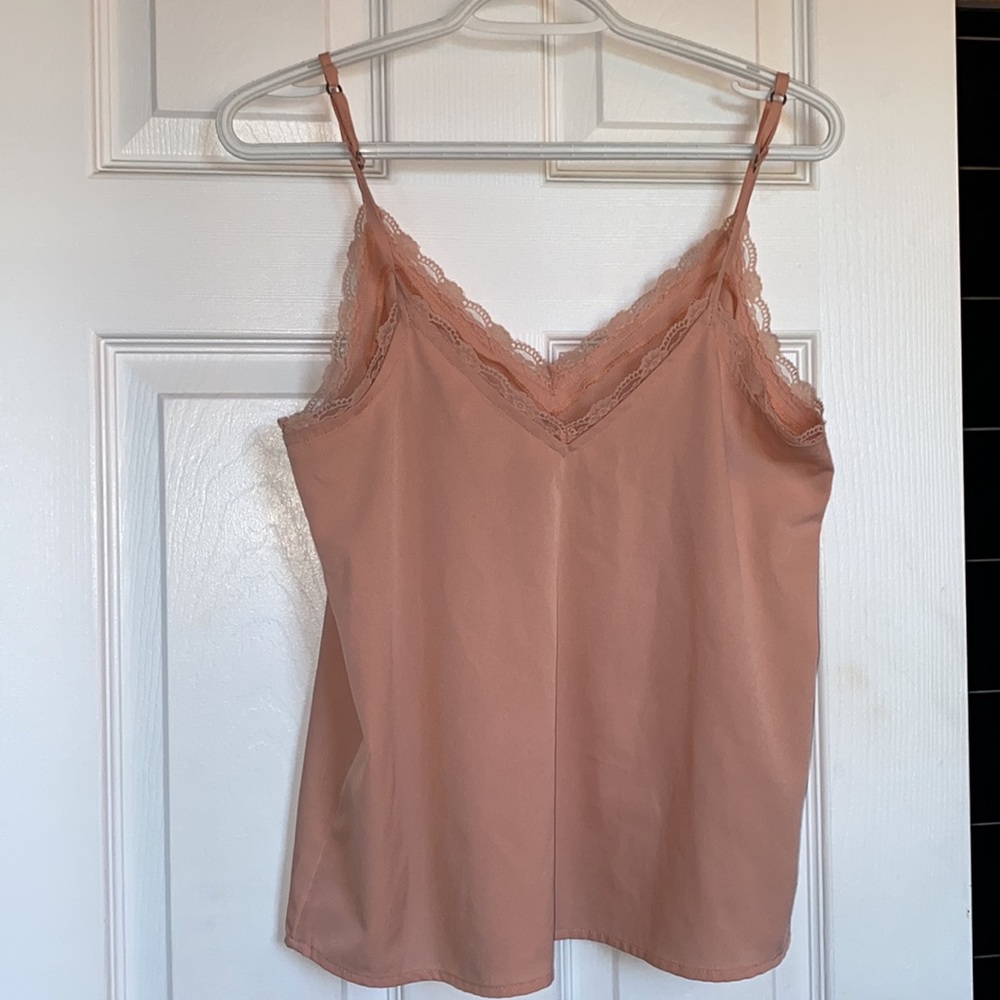 Pink lace neckline flow blouse